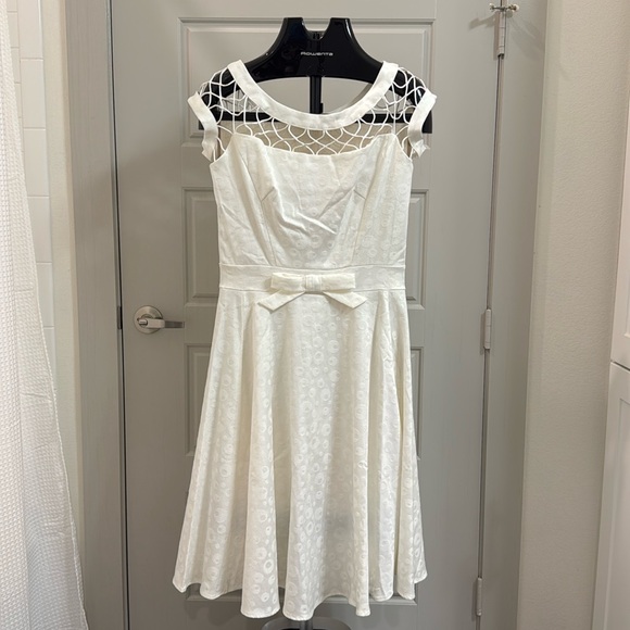 🎉 Tatyana Lattice Full Circle Retro Dress SIZE L - Picture 1 of 6